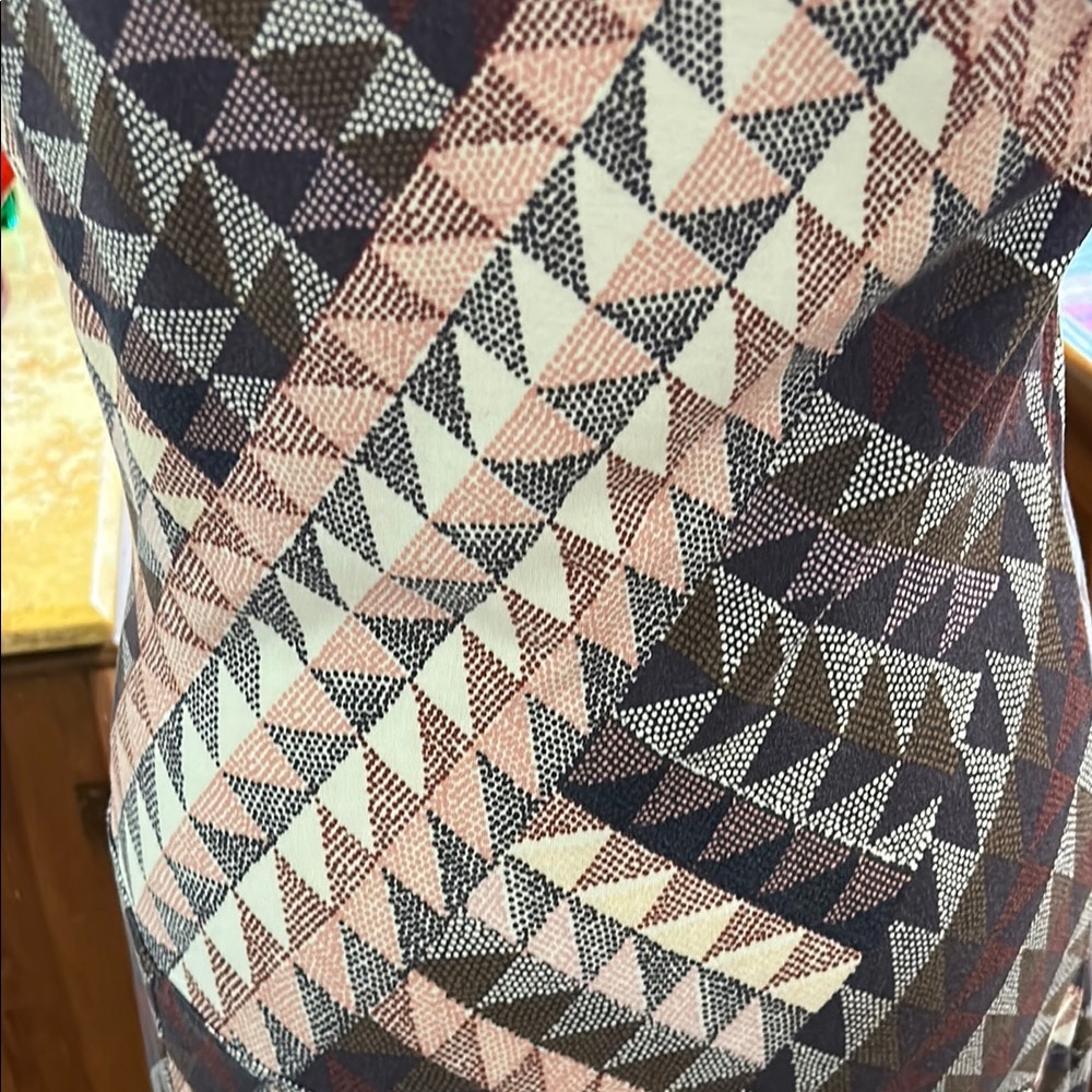 Geometric Patterned Dress - Picture 15 of 16